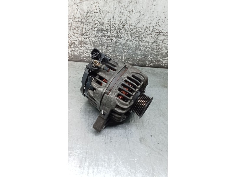 Recambio de alternador para toyota corolla (_e12_) 1.6 vvt-i (zze121_) referencia OEM IAM 0124325079 270600D140A 90A