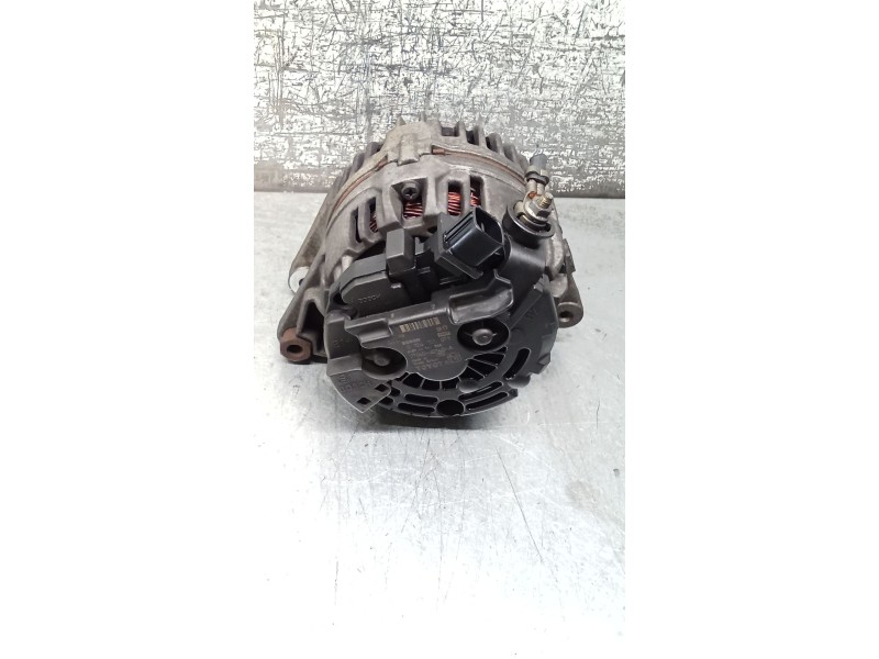 Recambio de alternador para toyota corolla (_e12_) 1.6 vvt-i (zze121_) referencia OEM IAM 0124325079 270600D140A 90A