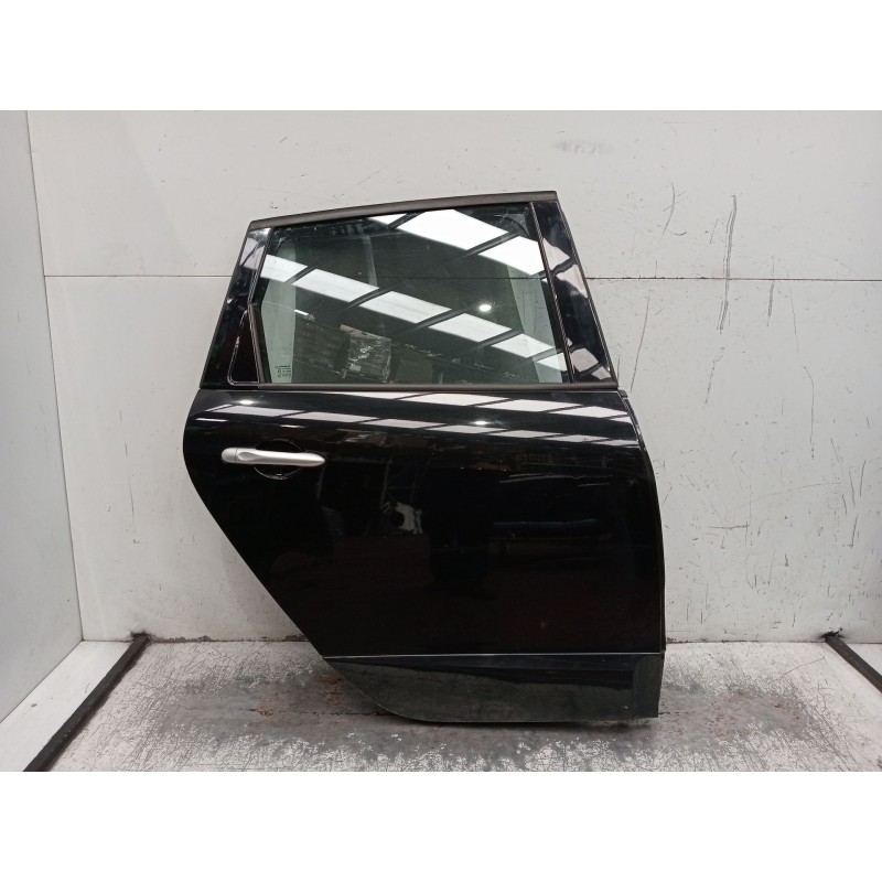 Recambio de puerta trasera derecha para renault scénic iii (jz0/1_) 1.5 dci referencia OEM IAM  5P 2009