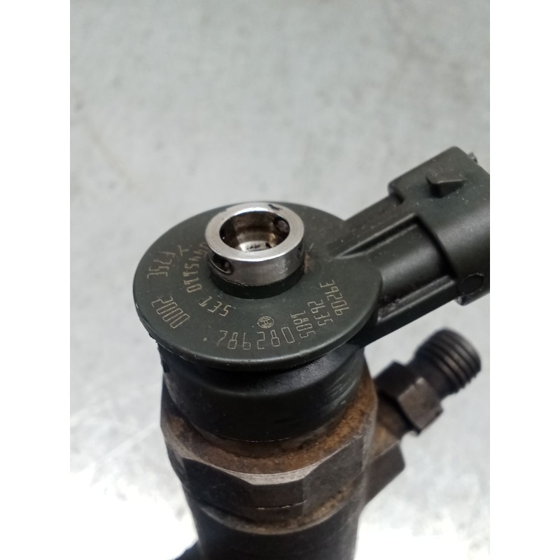 Recambio de inyector para peugeot 206 hatchback (2a/c) 1.4 hdi eco 70 referencia OEM IAM 0445110135 786280 BOSCH
