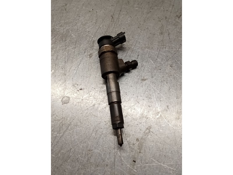 Recambio de inyector para peugeot 206 hatchback (2a/c) 1.4 hdi eco 70 referencia OEM IAM 0445110135 786280 BOSCH