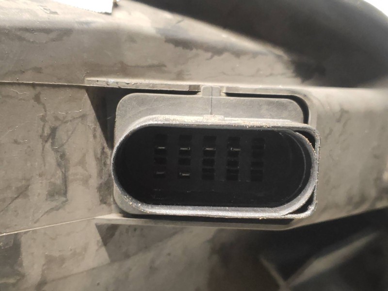 Recambio de faro izquierdo para volkswagen fox (5z1) básico referencia OEM IAM   