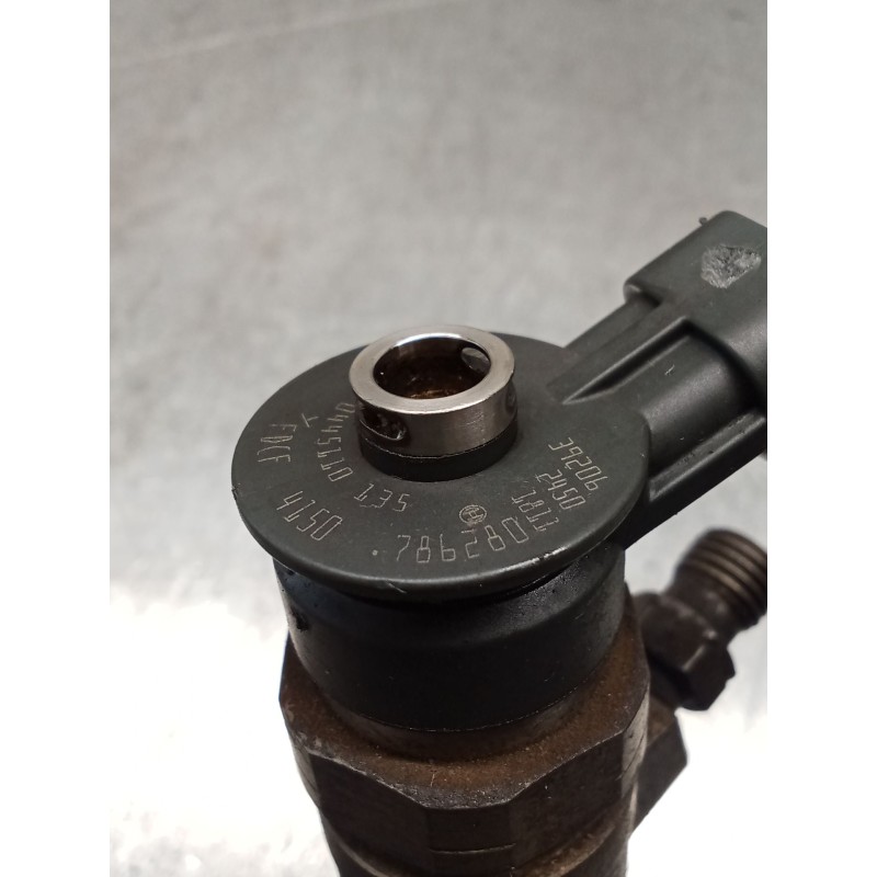 Recambio de inyector para peugeot 206 hatchback (2a/c) 1.4 hdi eco 70 referencia OEM IAM 0445110135 786280 BOSCH