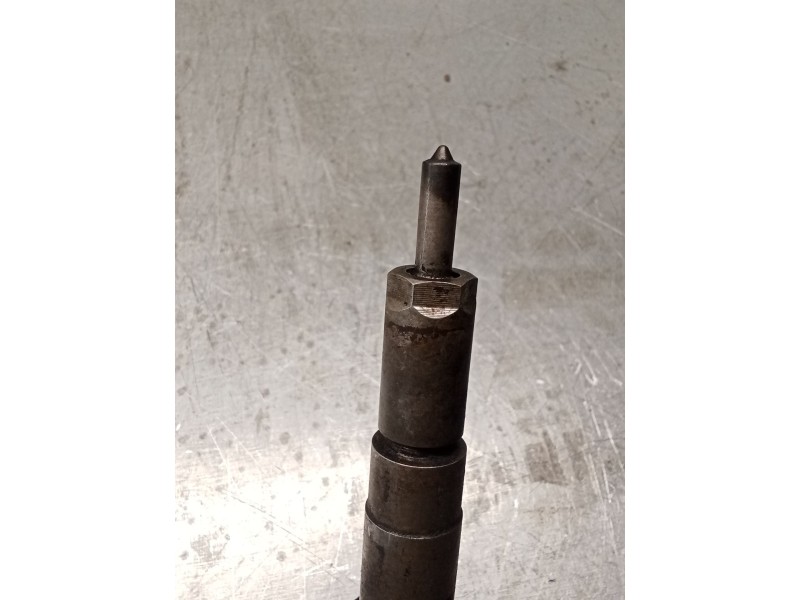Recambio de inyector para peugeot 206 hatchback (2a/c) 1.4 hdi eco 70 referencia OEM IAM 0445110135 786280 BOSCH