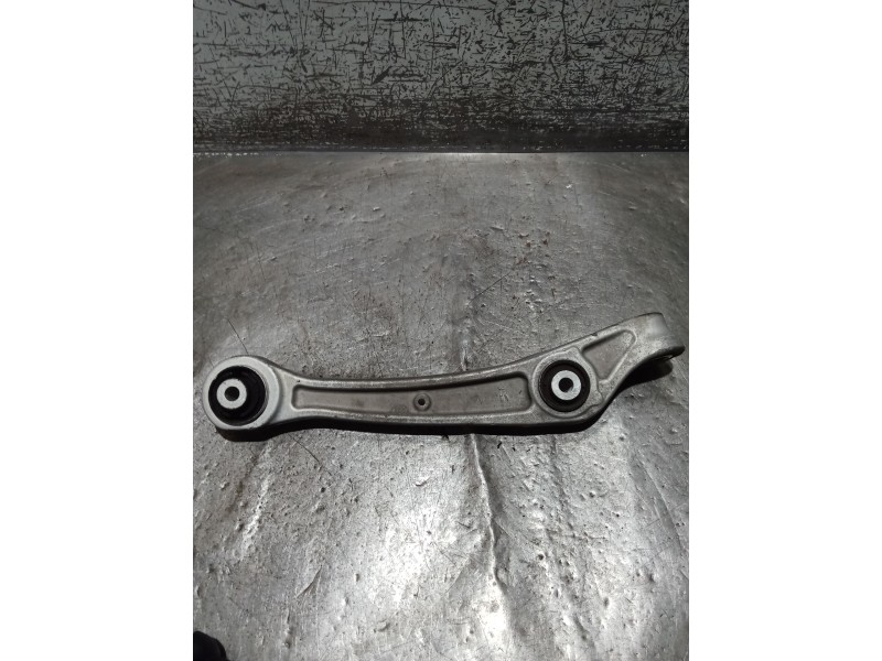 Recambio de brazo suspension inferior delantero derecho para audi a7 sportback (4ga, 4gf) 3.0 tdi quattro referencia OEM IAM 8K0