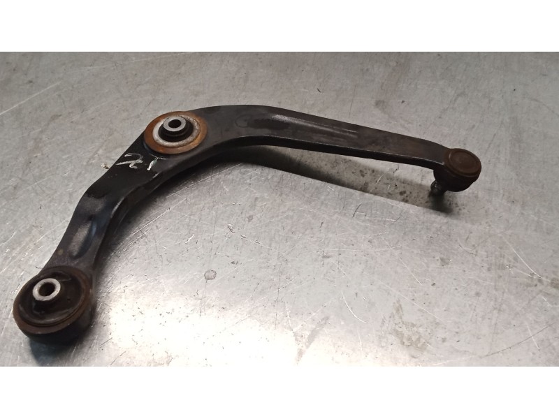 Recambio de brazo suspension inferior delantero izquierdo para peugeot 206 hatchback (2a/c) 1.4 hdi eco 70 referencia OEM IAM   