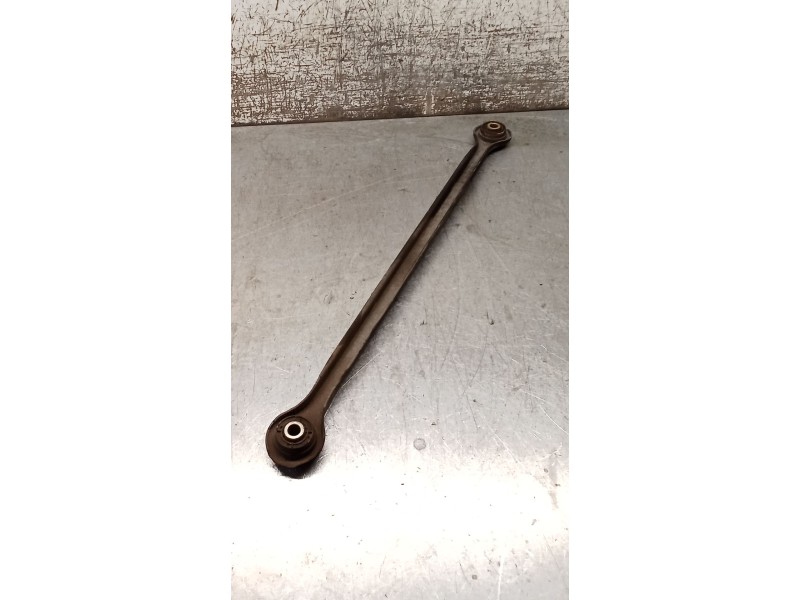 Recambio de brazo suspension inferior trasero derecho para alfa romeo 147 (937_) 1.6 16v t.spark eco (937.axa1a, 937.bxa1a) refe