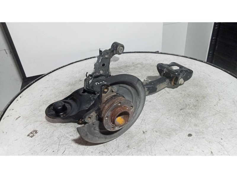 Recambio de mangueta trasera derecha para peugeot expert combi 2.0 blue-hdi fap referencia OEM IAM 9807501980  