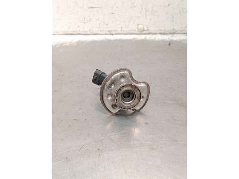 Recambio de inyector para kia ceed tourer (cd) 1.6 crdi 115 referencia OEM IAM 044402106301 296302U000 200121175535 2018
