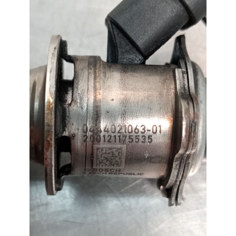 Recambio de inyector para kia ceed tourer (cd) 1.6 crdi 115 referencia OEM IAM 044402106301 296302U000 200121175535 2018