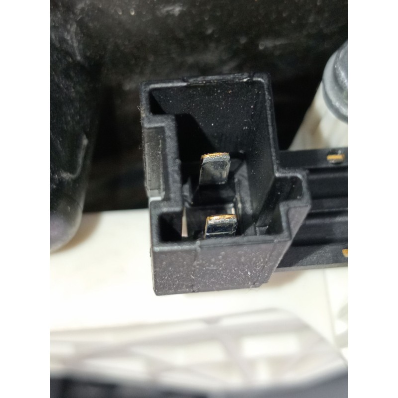 Recambio de elevalunas trasero derecho para mercedes-benz clase c (w206) c 200 d (206.003) referencia OEM IAM 9128544 4P. 