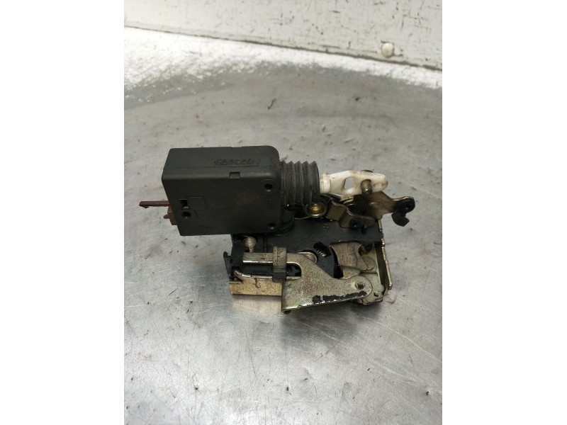 Recambio de motor cierre centralizado trasero izquierdo para peugeot 106 ii (1a_, 1c_) 1.1 i referencia OEM IAM  5P 1996
