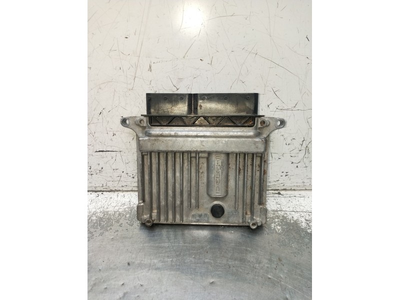 Recambio de centralita motor uce para mercedes-benz clase e (w211) e 220 cdi (211.008) referencia OEM IAM A6461505977 A003446904