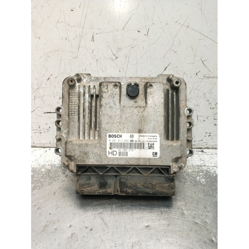 Recambio de centralita motor uce para opel zafira / zafira family b (a05) 1.9 cdti (m75) referencia OEM IAM 0281014452 55566279 