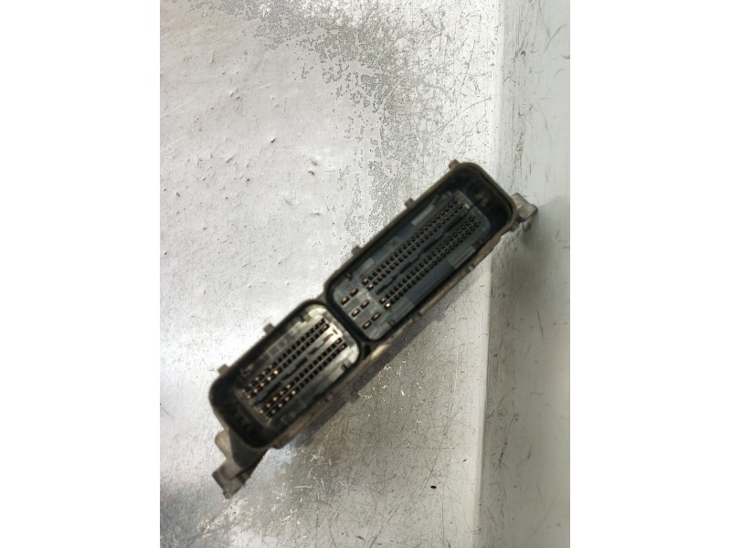 Recambio de centralita motor uce para opel zafira / zafira family b (a05) 1.9 cdti (m75) referencia OEM IAM 0281014452 55566279 
