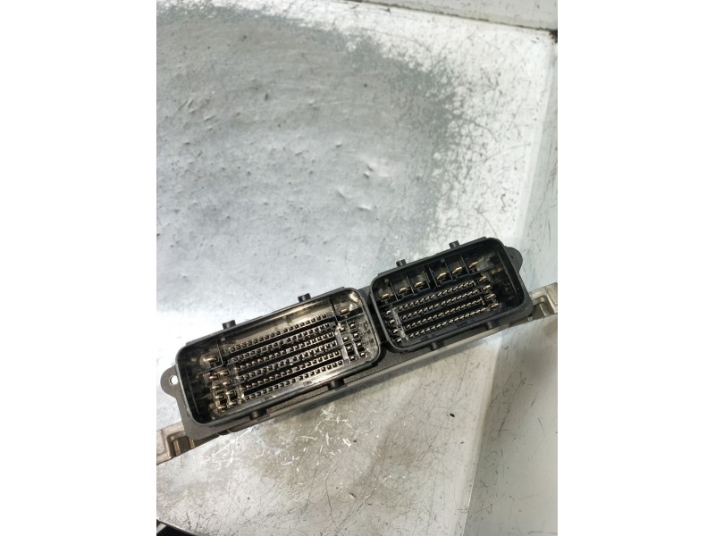 Recambio de centralita motor uce para peugeot 5008 (0u_, 0e_) 1.6 bluehdi 120 referencia OEM IAM 0281032456 9814182680 1039S8809