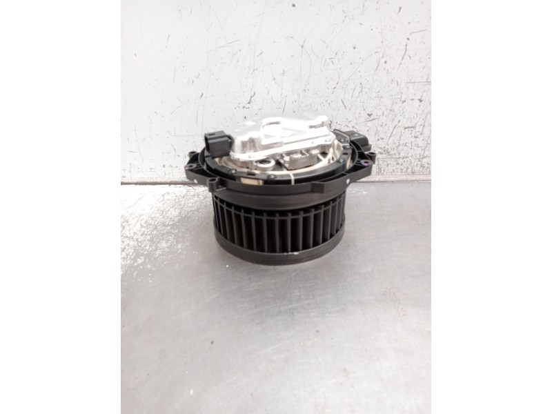 Recambio de motor calefaccion para mercedes-benz clase c (w206) c 200 d (206.003) referencia OEM IAM A2069064401 T3332000H 