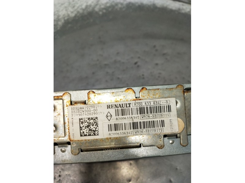 Recambio de sistema audio / radio cd para renault kangoo express (fc0/1_) 1.5 dci (fc1e) referencia OEM IAM 8200633634  2002