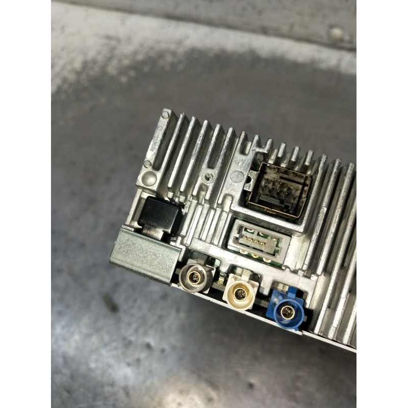 Recambio de sistema audio / radio cd para peugeot 5008 (0u_, 0e_) 1.6 bluehdi 120 referencia OEM IAM 98083777XT  2012