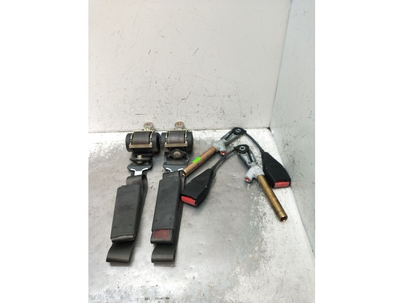Recambio de juego cinturones delantero para renault megane ii (bm0/1_, cm0/1_) 1.5 dci (bm02, bm13, bm2a, cm02, cm13) referencia