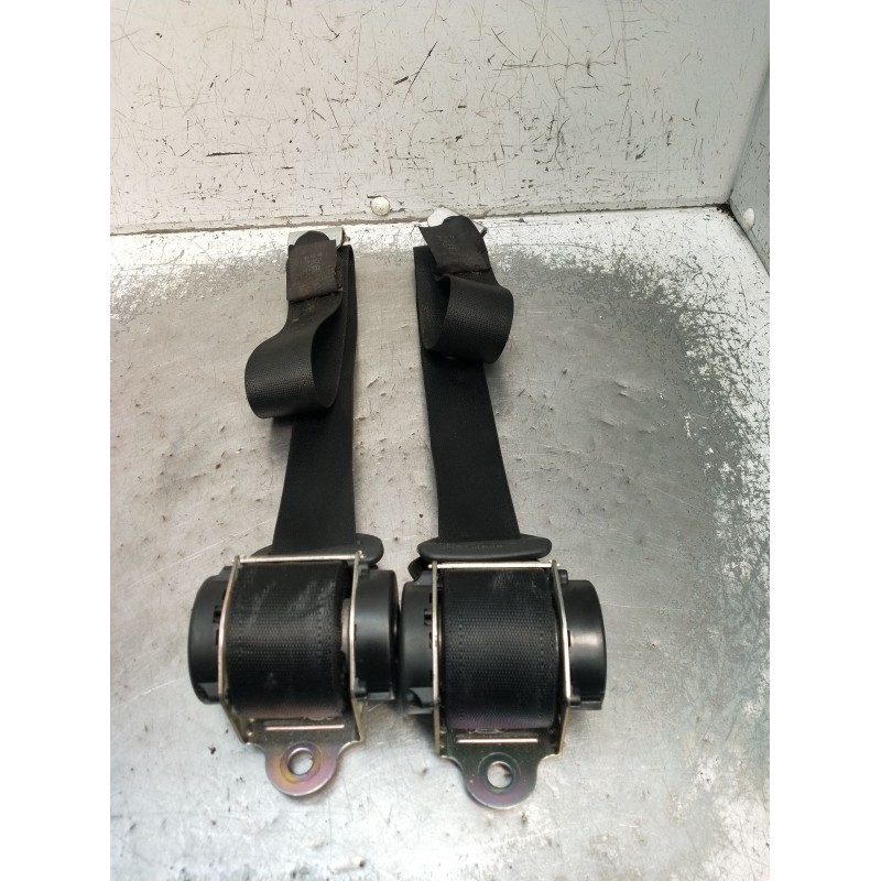 Recambio de juego cinturones trasero para opel zafira / zafira family b (a05) 1.9 cdti (m75) referencia OEM IAM   2005