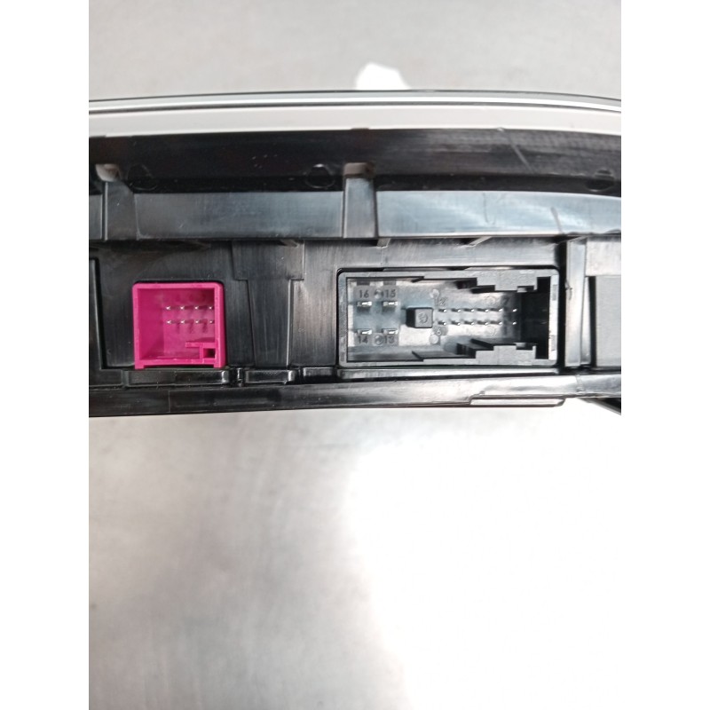 Recambio de luz interior para mercedes-benz clase c (w206) c 200 d (206.003) referencia OEM IAM A0009006240 224910625301 2303021