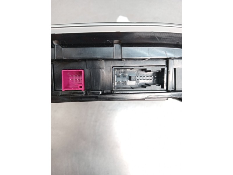 Recambio de luz interior para mercedes-benz clase c (w206) c 200 d (206.003) referencia OEM IAM A0009006240 224910625301 2303021