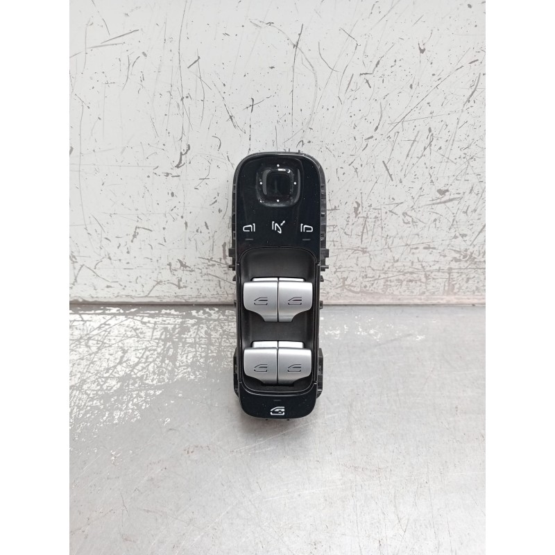 Recambio de mando elevalunas delantero izquierdo para mercedes-benz clase c (w206) c 200 d (206.003) referencia OEM IAM A2069008
