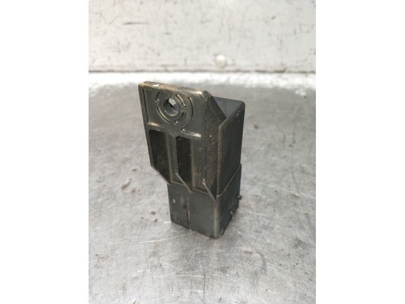 Recambio de caja precalentamiento para peugeot 5008 (0u_, 0e_) 1.6 bluehdi 120 referencia OEM IAM 9803299780 51299058A 2012