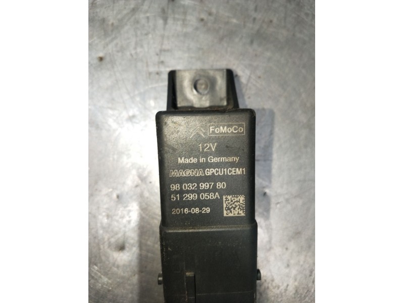 Recambio de caja precalentamiento para peugeot 5008 (0u_, 0e_) 1.6 bluehdi 120 referencia OEM IAM 9803299780 51299058A 2012