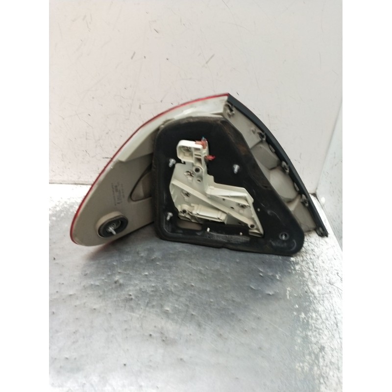 Recambio de piloto trasero derecho para mercedes-benz clase e (w211) e 220 cdi (211.008) referencia OEM IAM A2118202664 334510 2
