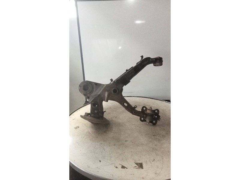 Recambio de mangueta trasera izquierda para peugeot expert combi 2.0 blue-hdi fap referencia OEM IAM 9807505080  