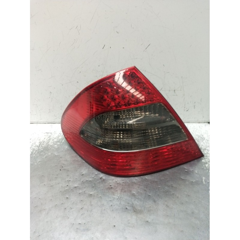 Recambio de piloto trasero izquierdo para mercedes-benz clase e (w211) e 220 cdi (211.008) referencia OEM IAM A2118202564 334509
