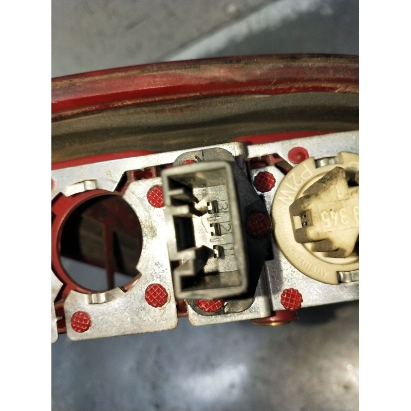 Recambio de piloto trasero derecho interior para bmw x5 (e53) 3.0 d referencia OEM IAM 691691408 21D04194852 2003
