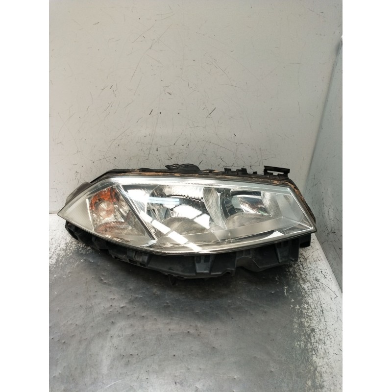 Recambio de faro derecho para renault megane ii (bm0/1_, cm0/1_) 1.5 dci (bm02, bm13, bm2a, cm02, cm13) referencia OEM IAM   200