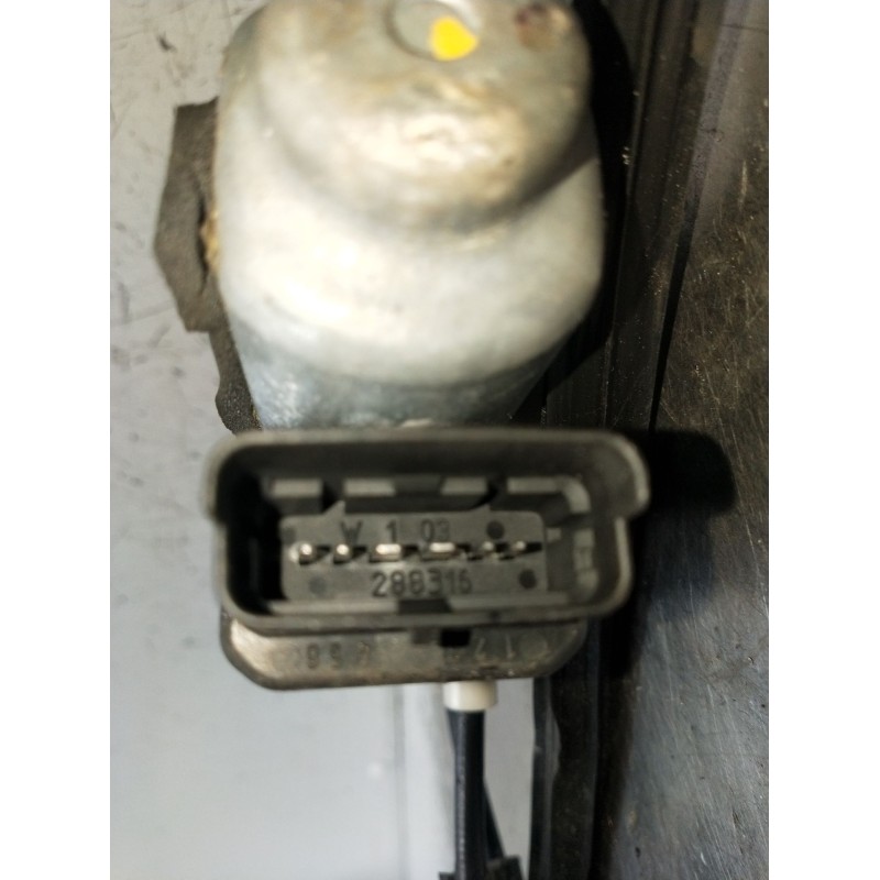Recambio de elevalunas delantero derecho para renault megane ii (bm0/1_, cm0/1_) 1.5 dci (bm02, bm13, bm2a, cm02, cm13) referenc