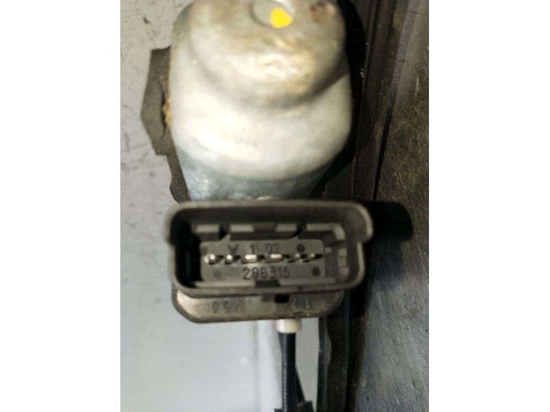 Recambio de elevalunas delantero derecho para renault megane ii (bm0/1_, cm0/1_) 1.5 dci (bm02, bm13, bm2a, cm02, cm13) referenc