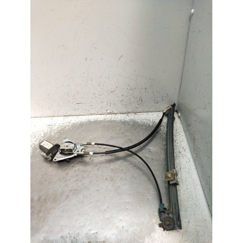 Recambio de elevalunas delantero izquierdo para peugeot 106 ii (1a_, 1c_) 1.1 i referencia OEM IAM 400671T6 5P 1996