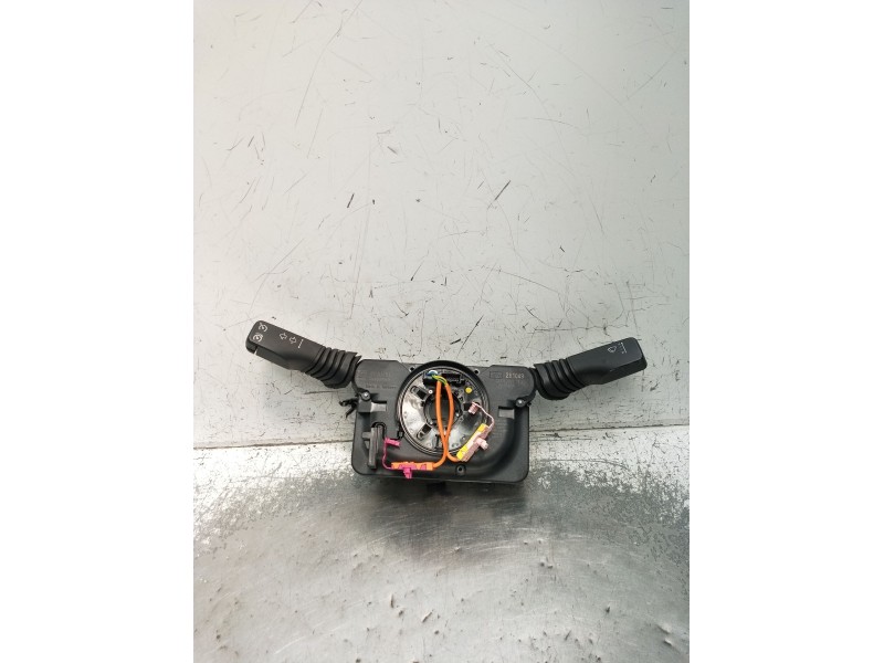Recambio de mando luces para opel zafira / zafira family b (a05) 1.9 cdti (m75) referencia OEM IAM 93183451 498990969 2005