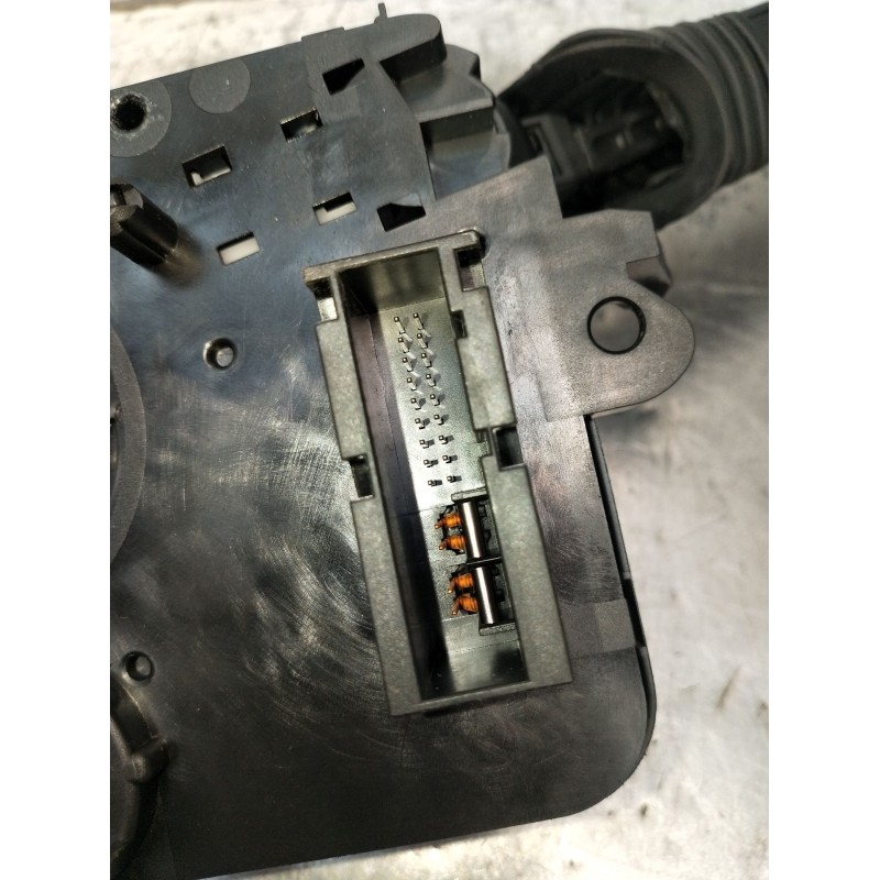 Recambio de mando luces para opel zafira / zafira family b (a05) 1.9 cdti (m75) referencia OEM IAM 93183451 498990969 2005