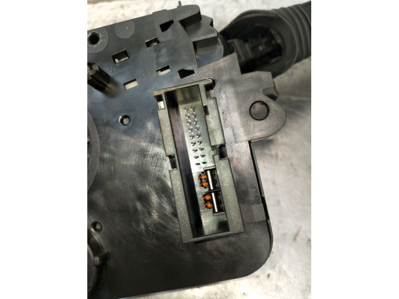 Recambio de mando luces para opel zafira / zafira family b (a05) 1.9 cdti (m75) referencia OEM IAM 93183451 498990969 2005