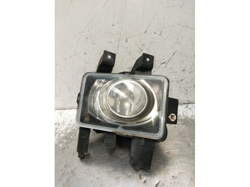 Recambio de faro antiniebla derecho para opel zafira / zafira family b (a05) 1.9 cdti (m75) referencia OEM IAM   2005