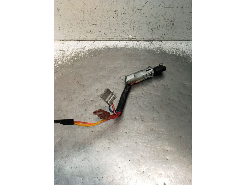 Recambio de conmutador de arranque para peugeot 106 ii (1a_, 1c_) 1.1 i referencia OEM IAM   1996