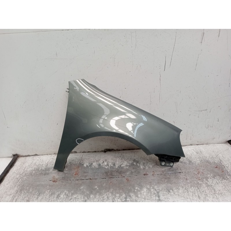 Recambio de aleta delantera derecha para volkswagen golf v (1k1) 1.9 tdi referencia OEM IAM  ALETA CON UNA RAYA (RAYADA) 2003