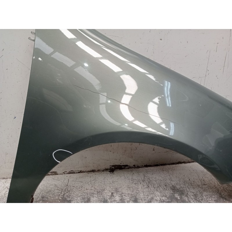 Recambio de aleta delantera derecha para volkswagen golf v (1k1) 1.9 tdi referencia OEM IAM  ALETA CON UNA RAYA (RAYADA) 2003