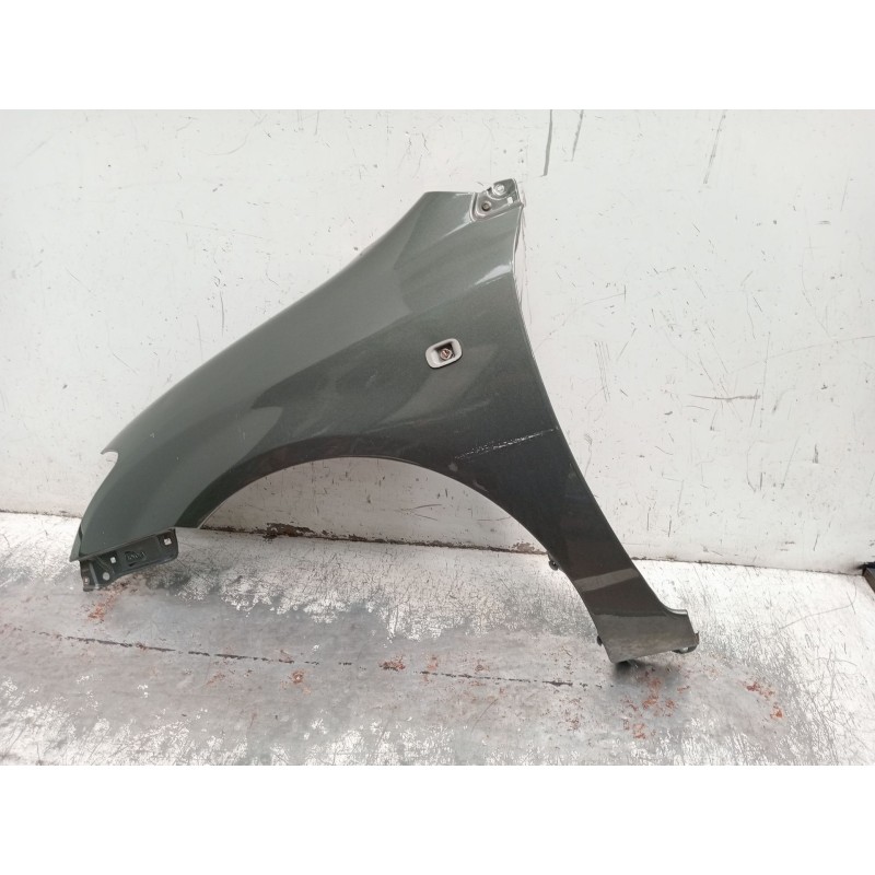 Recambio de aleta delantera izquierda para toyota corolla (_e12_) 1.6 vvt-i (zze121_) referencia OEM IAM   2004