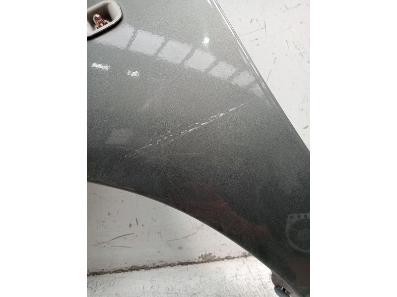 Recambio de aleta delantera izquierda para toyota corolla (_e12_) 1.6 vvt-i (zze121_) referencia OEM IAM   2004