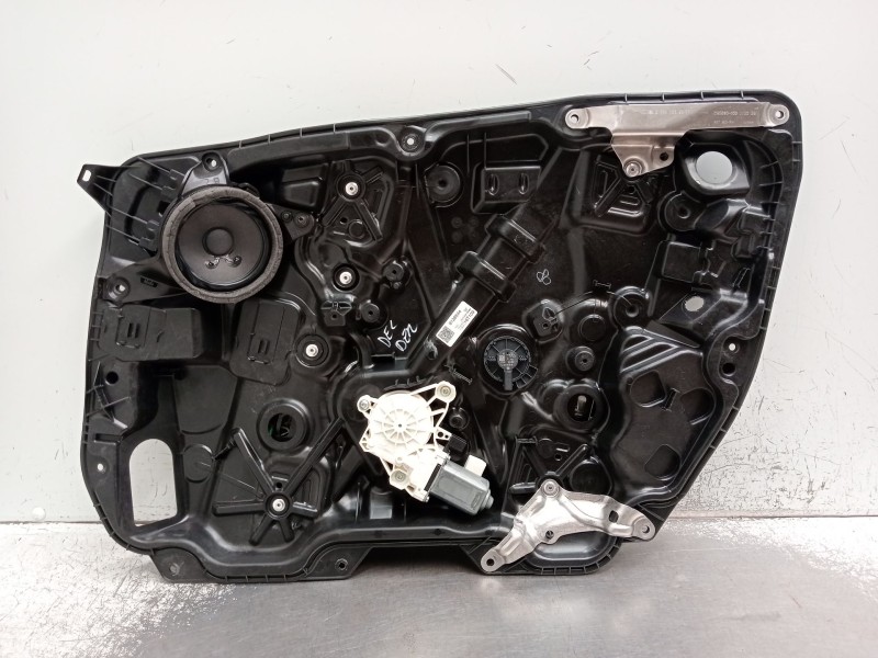 Recambio de elevalunas delantero derecho para mercedes-benz clase c (w206) c 200 d (206.003) referencia OEM IAM A2067228800 4P. 