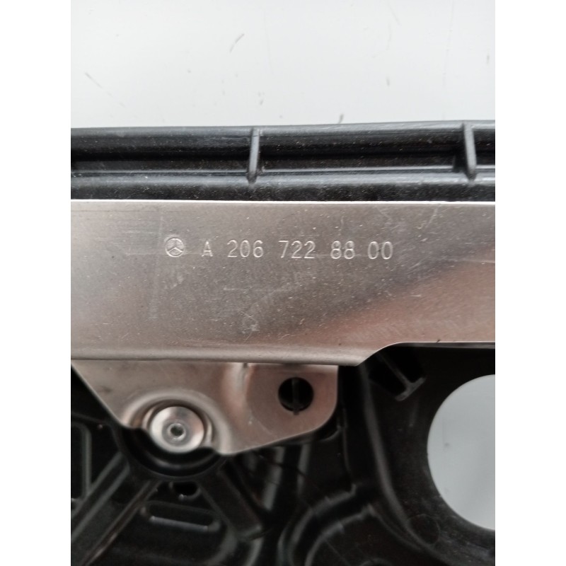 Recambio de elevalunas delantero derecho para mercedes-benz clase c (w206) c 200 d (206.003) referencia OEM IAM A2067228800 4P. 