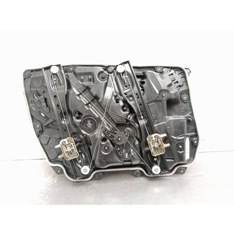 Recambio de elevalunas delantero derecho para mercedes-benz clase c (w206) c 200 d (206.003) referencia OEM IAM A2067228800 4P. 